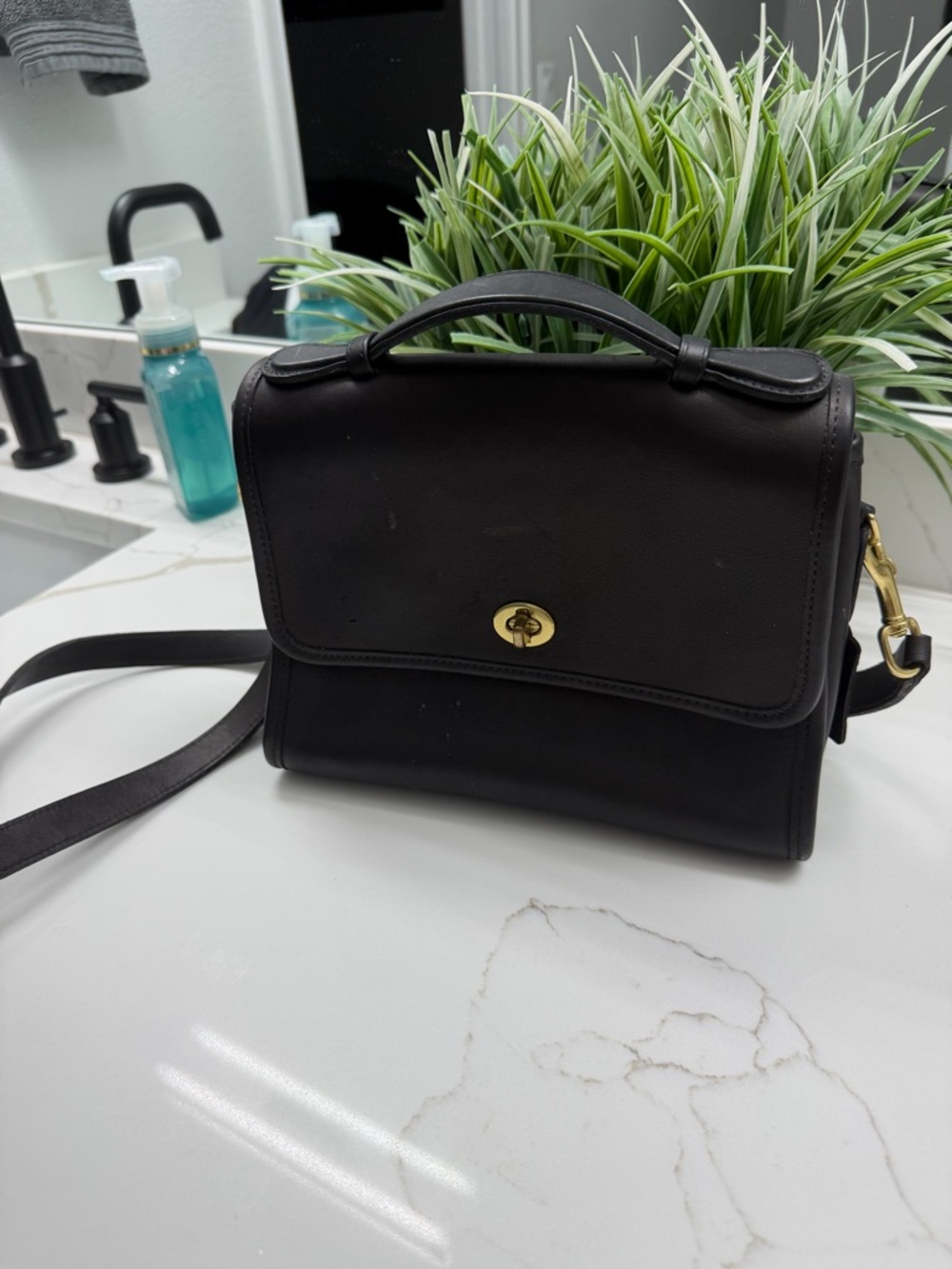 Vintage Coach Court Bag - Black Leather Top-Handle Satchel with Gold Turn-Lock